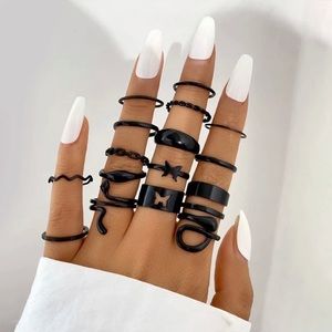 Set of black rings